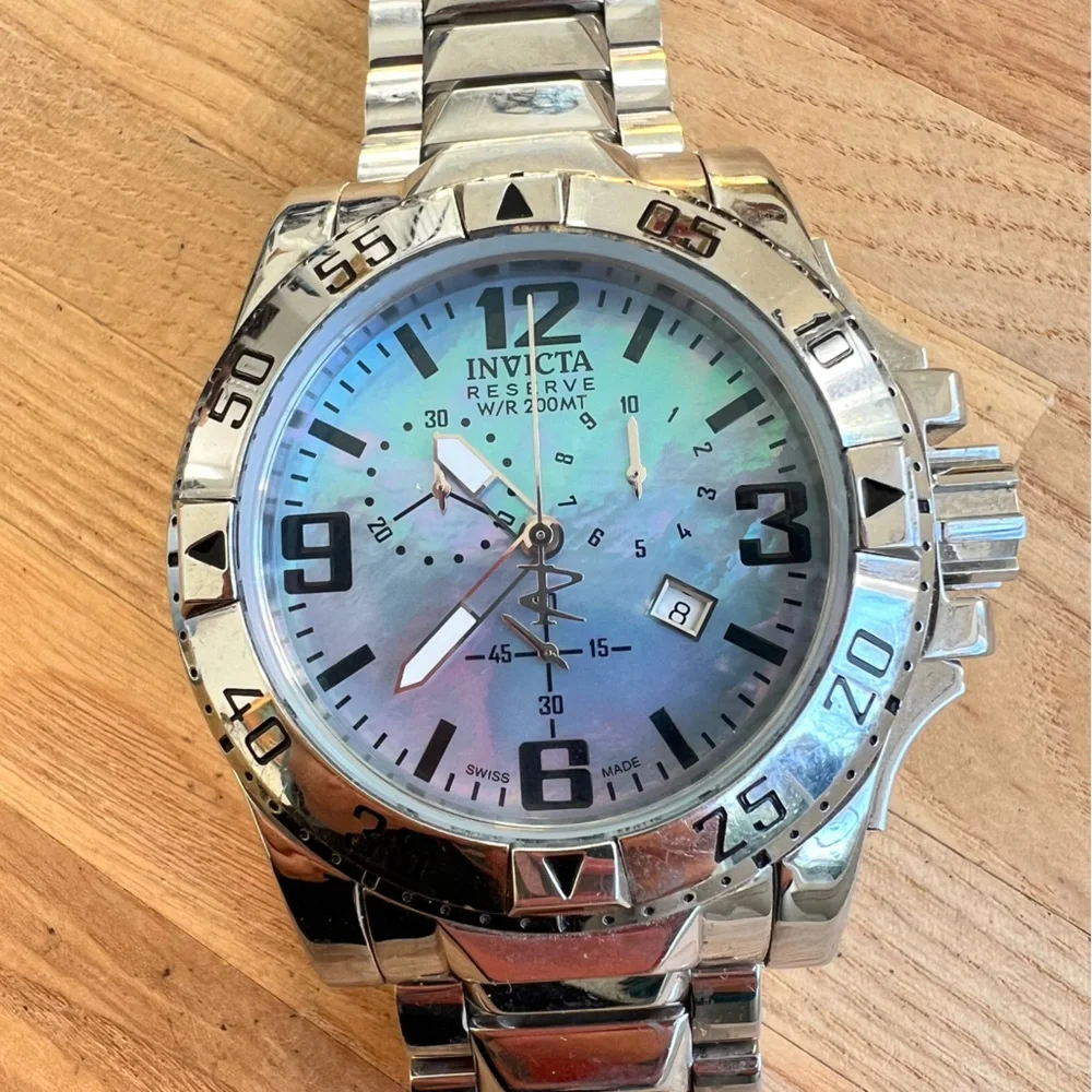Invicta reserve Chronograph mother of pearl dial silver tone watch NEW BATTERY
